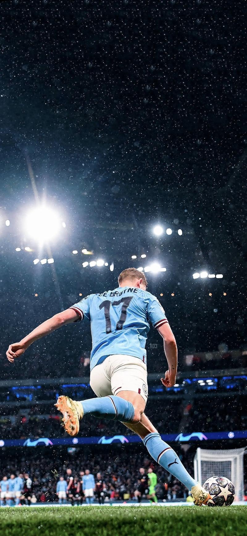 半场战报：迈阿密国际2-0纳什维尔，梅西双响