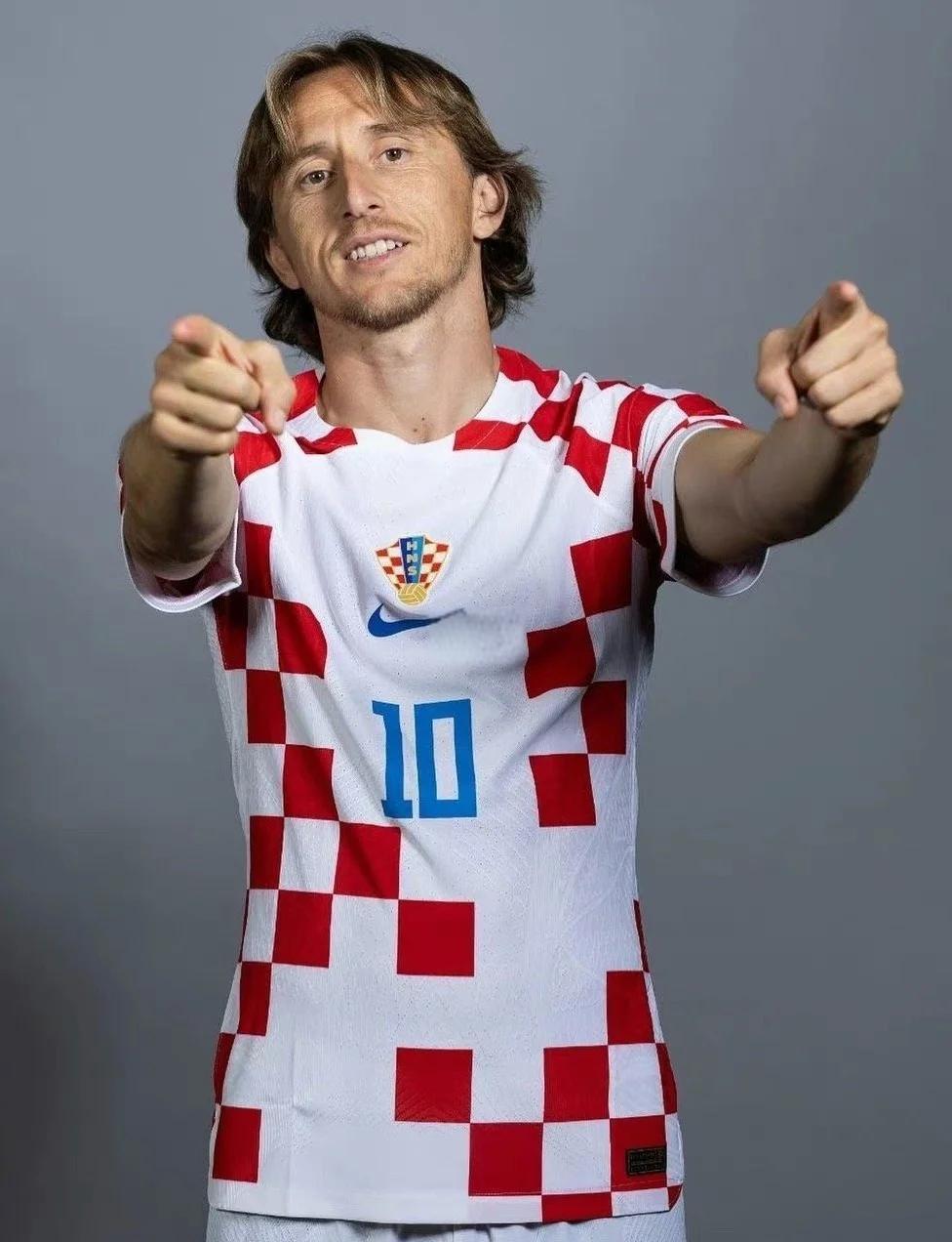 ATP总决赛第2日综述：弗里茨横扫穆塞蒂，辛纳室内硬地27连胜