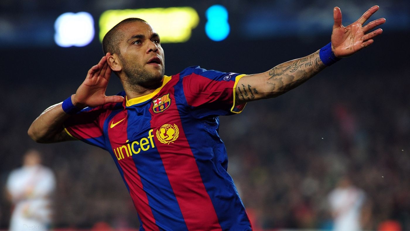 威少携手杜兰特拥抱重聚！火箭8换1大交易后陷入附加赛泥潭